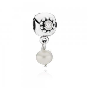 Pingente PANDORA Gota Brilhante com Pérola - 790873P Pingente PANDORA Gota Brilhante com Pérola - 790873P