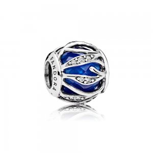 Charm PANDORA Petit Facetado Azul Brilho da Natureza - 791969NCB Charm PANDORA Petit Facetado Azul Brilho da Natureza - 791969NCB