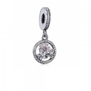 Pingente Pandora de prata Flores poéticas Pingente Pandora de prata Flores poéticas