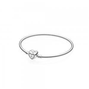 Bracelete Rígido PANDORA de Prata de Lei com fecho de coração e zircônias Bracelete Rígido PANDORA de Prata de Lei com fecho de coração e zircônias