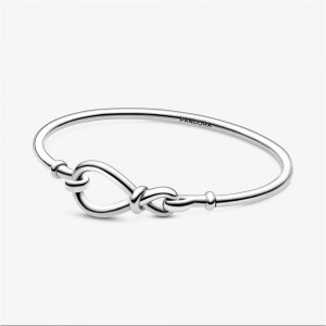 Bracelete Rigido Fecho Infinito Assimétrico - 598893C00