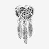 Charm de Filtro dos Sonhos com Coração Vazado e Três Plumas Pandora - 799107C00