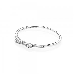 Bracelete PANDORA Rígido Laço Brilhante - 590536CZ Bracelete PANDORA Rígido Laço Brilhante - 590536CZ