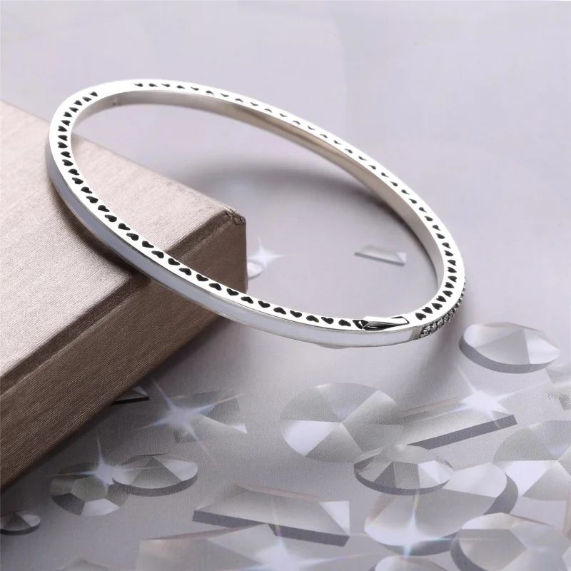 (imagem para) Bracelete PANDORA Rígido Corações Radiantes Perolados - 590537EN23 - Visualizar 3