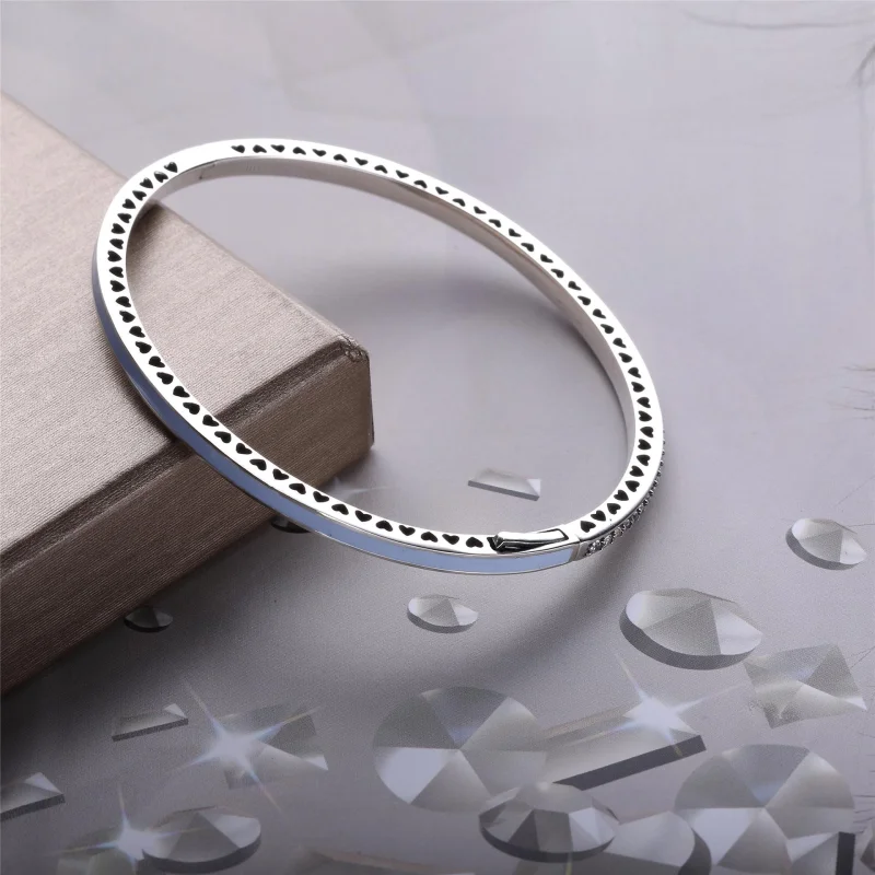 (imagem para) Bracelete PANDORA Rígido Corações Radiantes Azul-Céu - 590537EN131 - Visualizar 3
