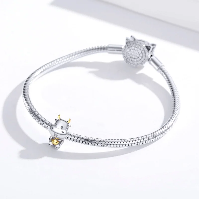 (imagem para) Charm Dois tons Vaca da sorte estilo Pandora - SCC1709 - Visualizar 3