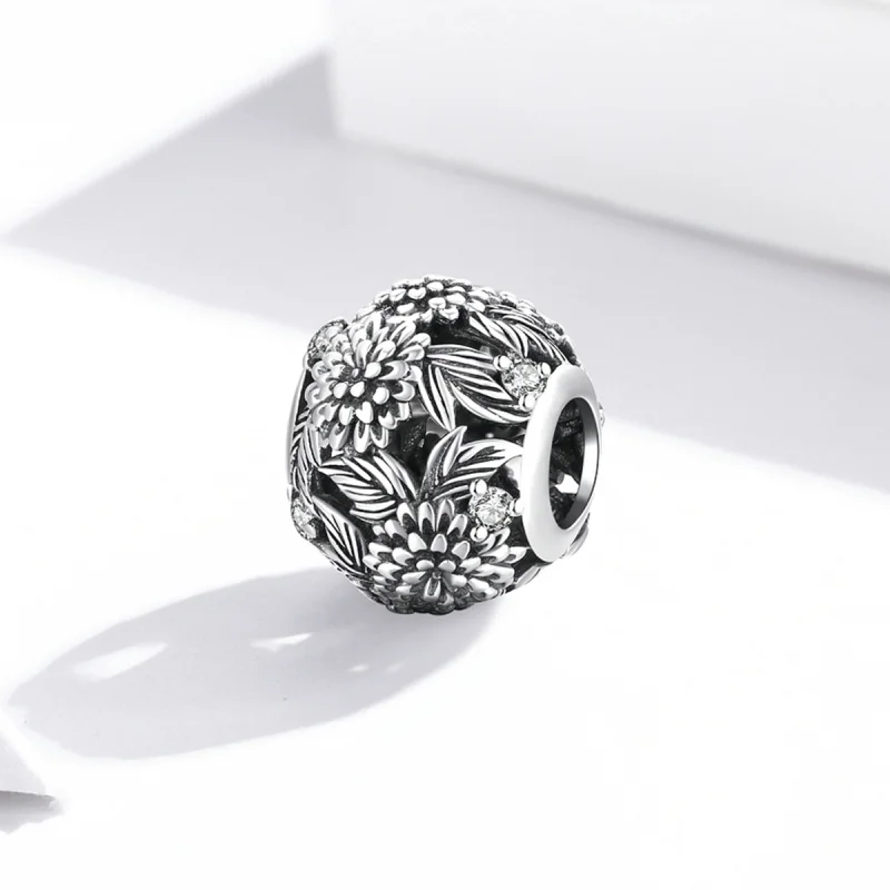 (imagem para) Pandora Style Embossed Flowers Charm - SCC2097 - Visualizar 2