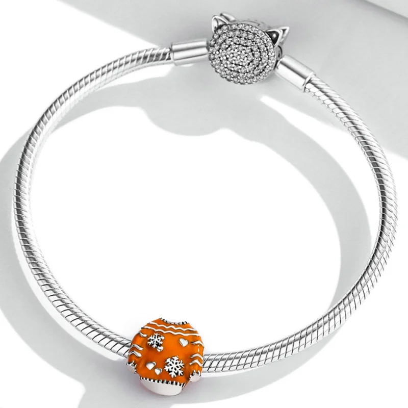 (imagem para) Pandora Style Warm Sweater Charm - SCC1998 - Visualizar 3