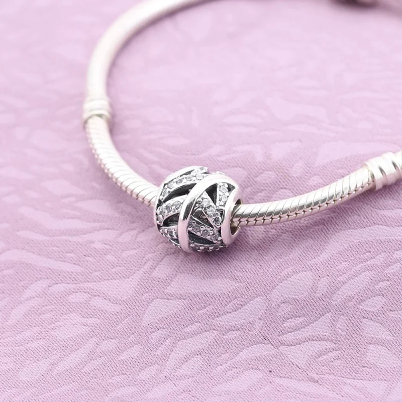 (imagem para) Charm PANDORA de Prata MicroPave Vazado Plumas - 791186CZ - Visualizar 2