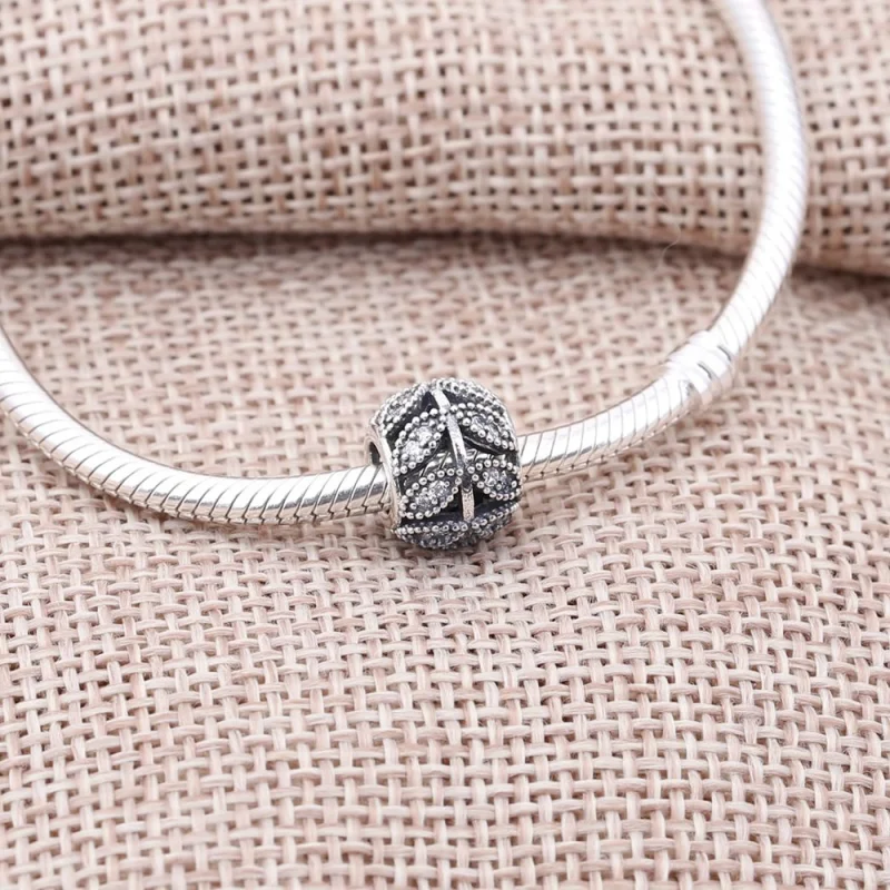 (imagem para) Charm berloques PANDORA Folha Encantada - 791380CZ - Visualizar 2