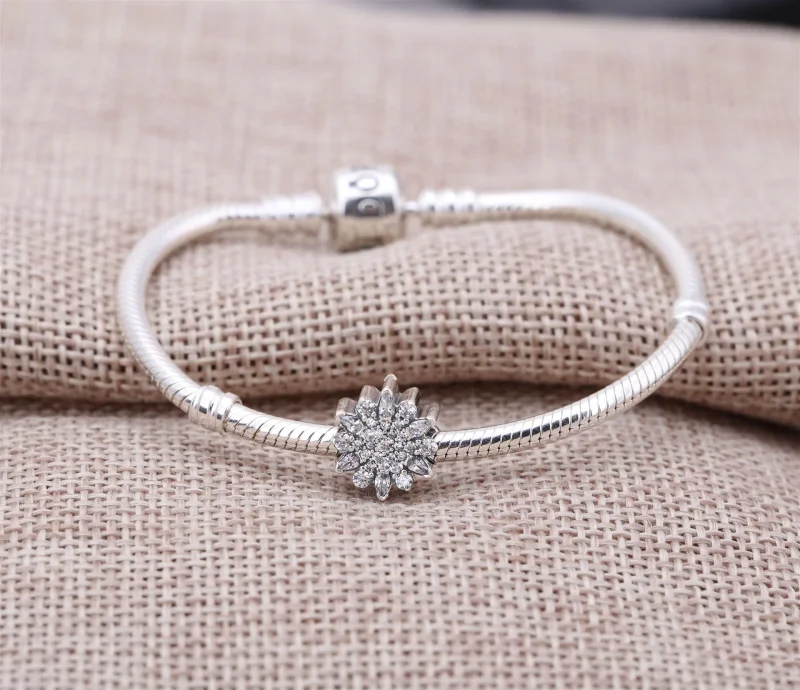 (imagem para) Charm PANDORA Brilhante Floco de Neve - 791764CZ - Visualizar 2