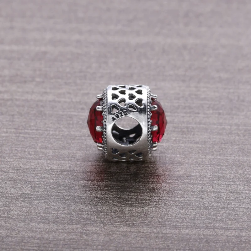 (imagem para) Charm PANDORA Coração Radiante Cereja - 791725NCC - Visualizar 5