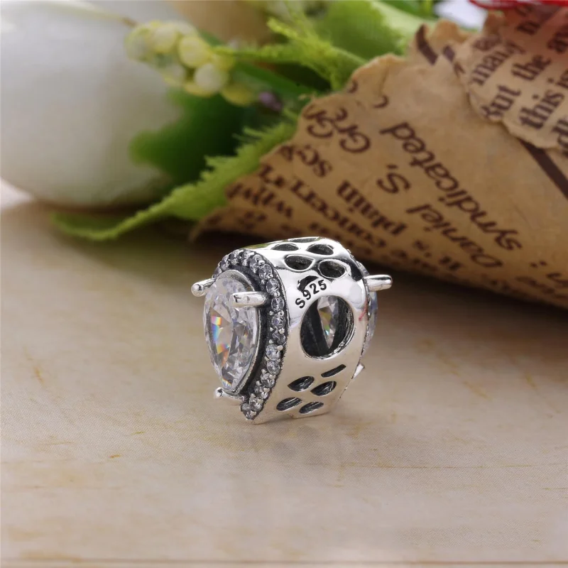 (imagem para) Charm PANDORA Gota de Água Brilhante - 796245CZ - Visualizar 4