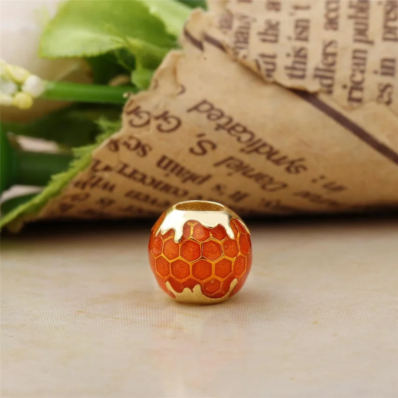 (imagem para) Charm PANDORA Shine Mel Dourado - 767120EN158 - Visualizar 3