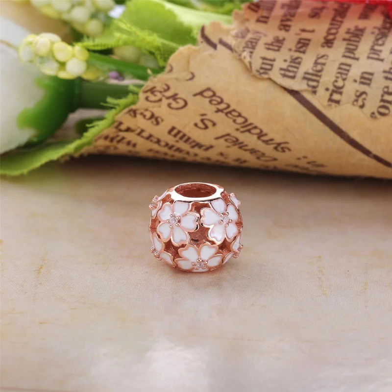 (imagem para) Clipe PANDORA Flor de Cerejeira - Flor da Mudança - 791826EN40 - Visualizar 5