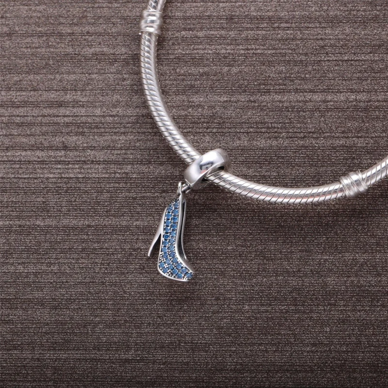 (imagem para) Charm PANDORA Brilhante Salto Alto - 791536CZ - Visualizar 4