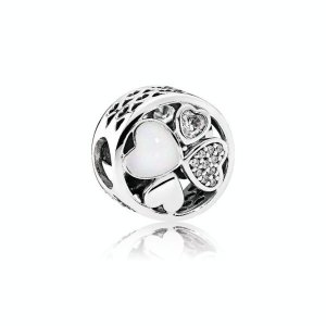 Conta PANDORA Botão Corações de Amor - 792143CZ