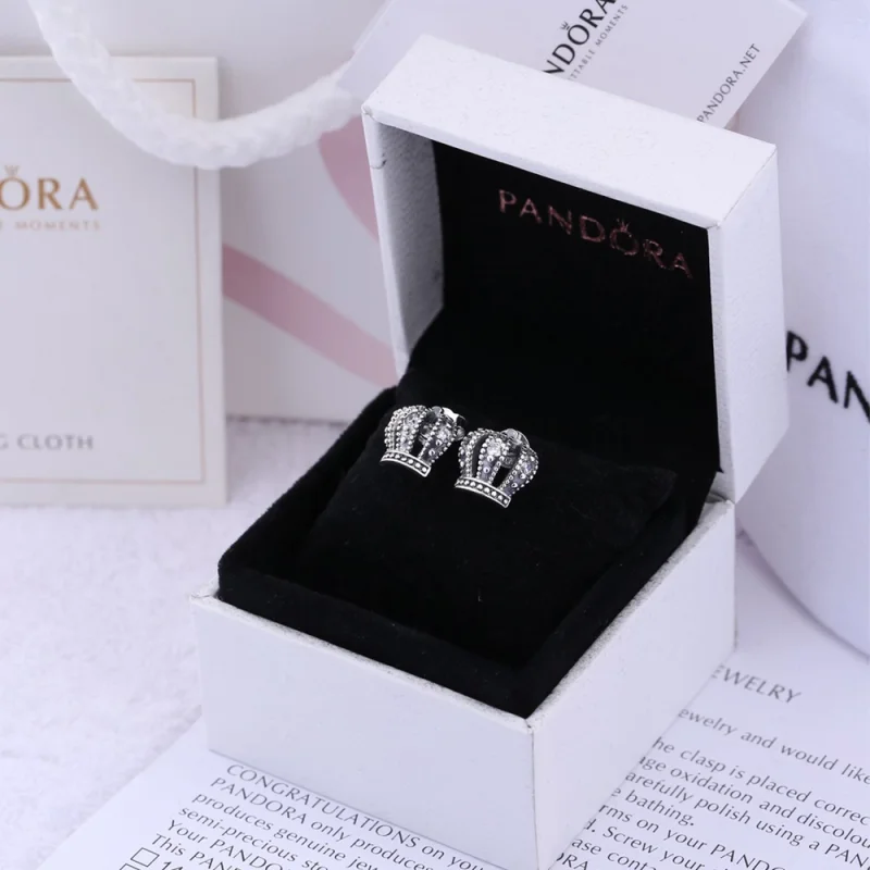 (imagem para) Brinco PANDORA de Prata Coroa Real - 290539CZ - Visualizar 2