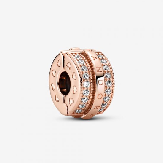 Charm com Clip Linhas Brilhantes e Logo em Pavé Pandora - 789042C01  Clique na imagem para fechar