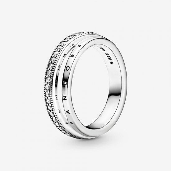 Anel Tripo Em Pavé Signature Pandora - 199040C01  Clique na imagem para fechar