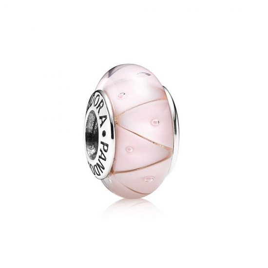 Charm PANDORA de Prata e Murano Rosa Claro Triângulos - 790922  Clique na imagem para fechar