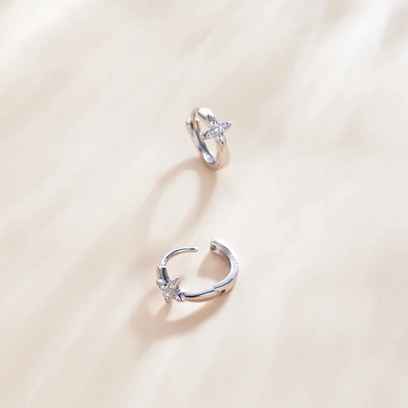 (imagem para) Pandora Style Sparkle Flower Hoop Earrings - SCE1043 - Visualizar 3