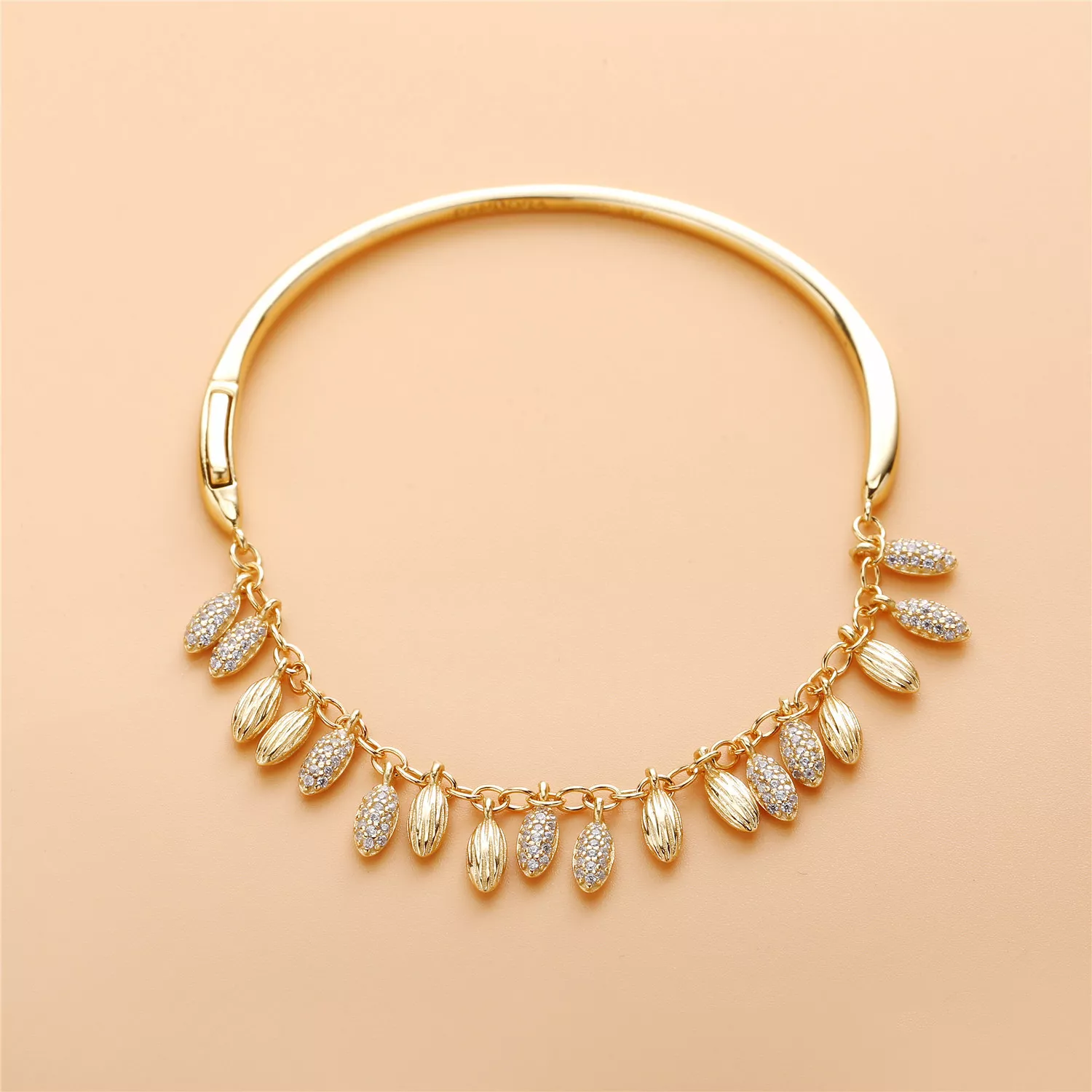 Bracelete Rígido PANDORA Shine Sementes Da Vida