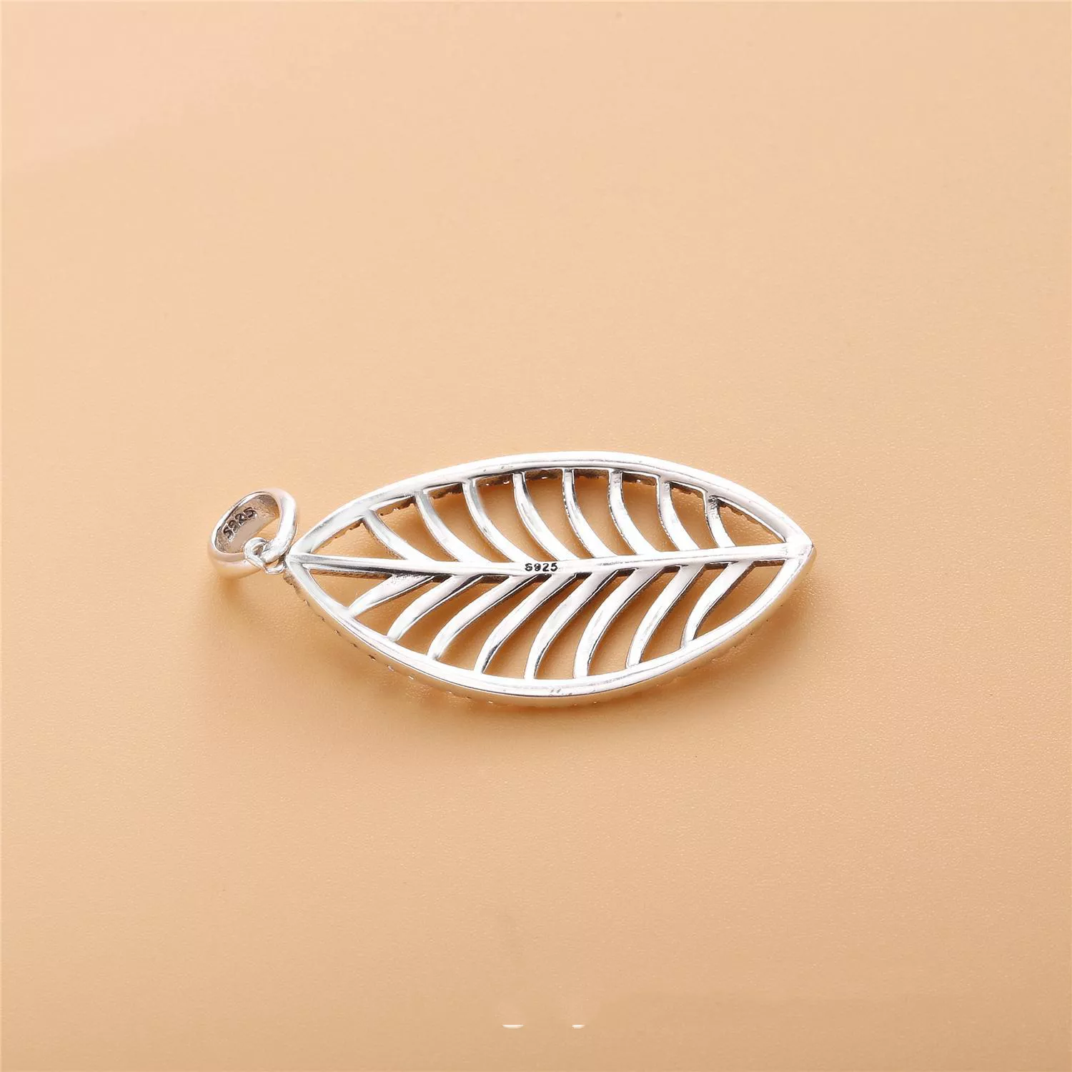 Colar Pandora de prata Palma tropical