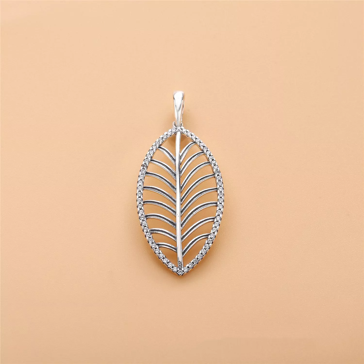 Colar Pandora de prata Palma tropical