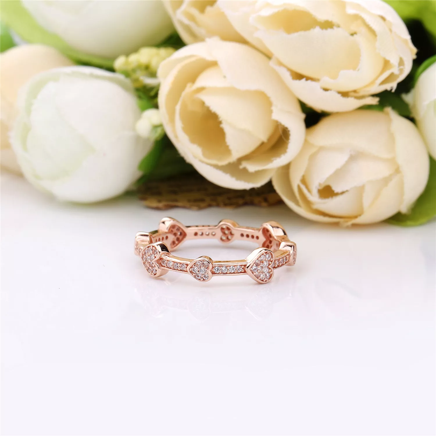 Anel PANDORA Rose™ Coroa da Baronesa - 187729CZ