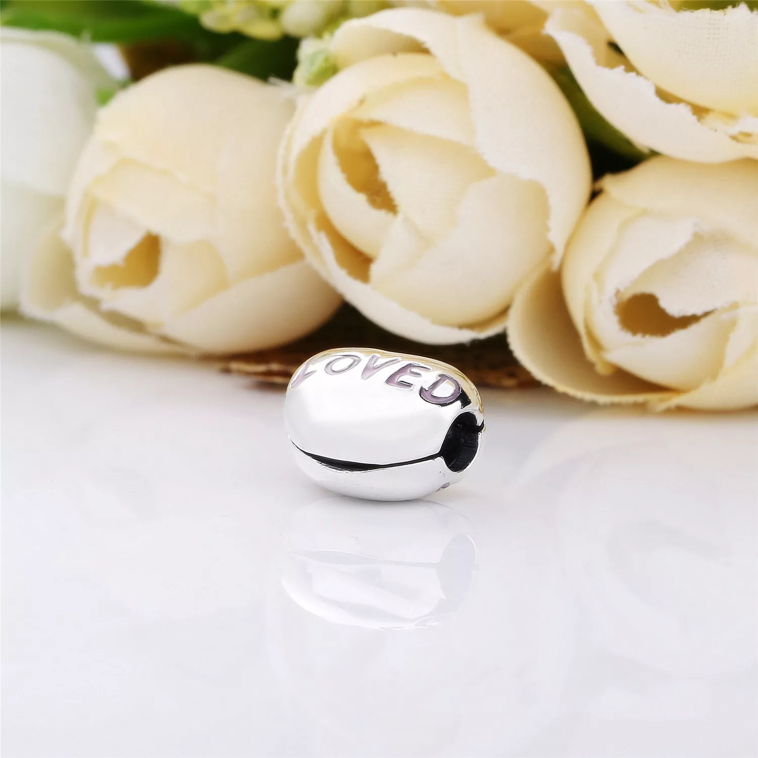 Clipe PANDORA Loved - 797807EN124 - Contas