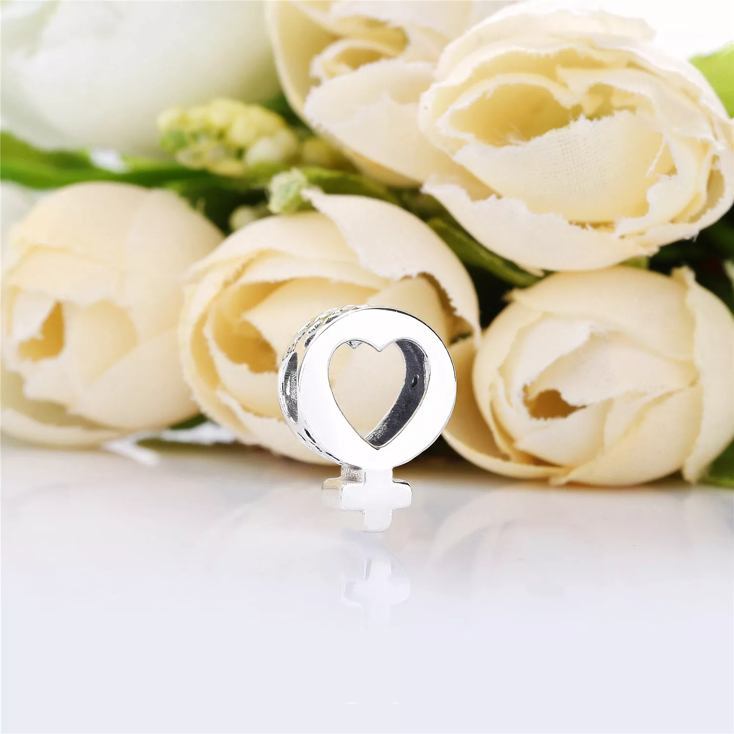 Charm berloques Pandora de prata Símbolo feminino