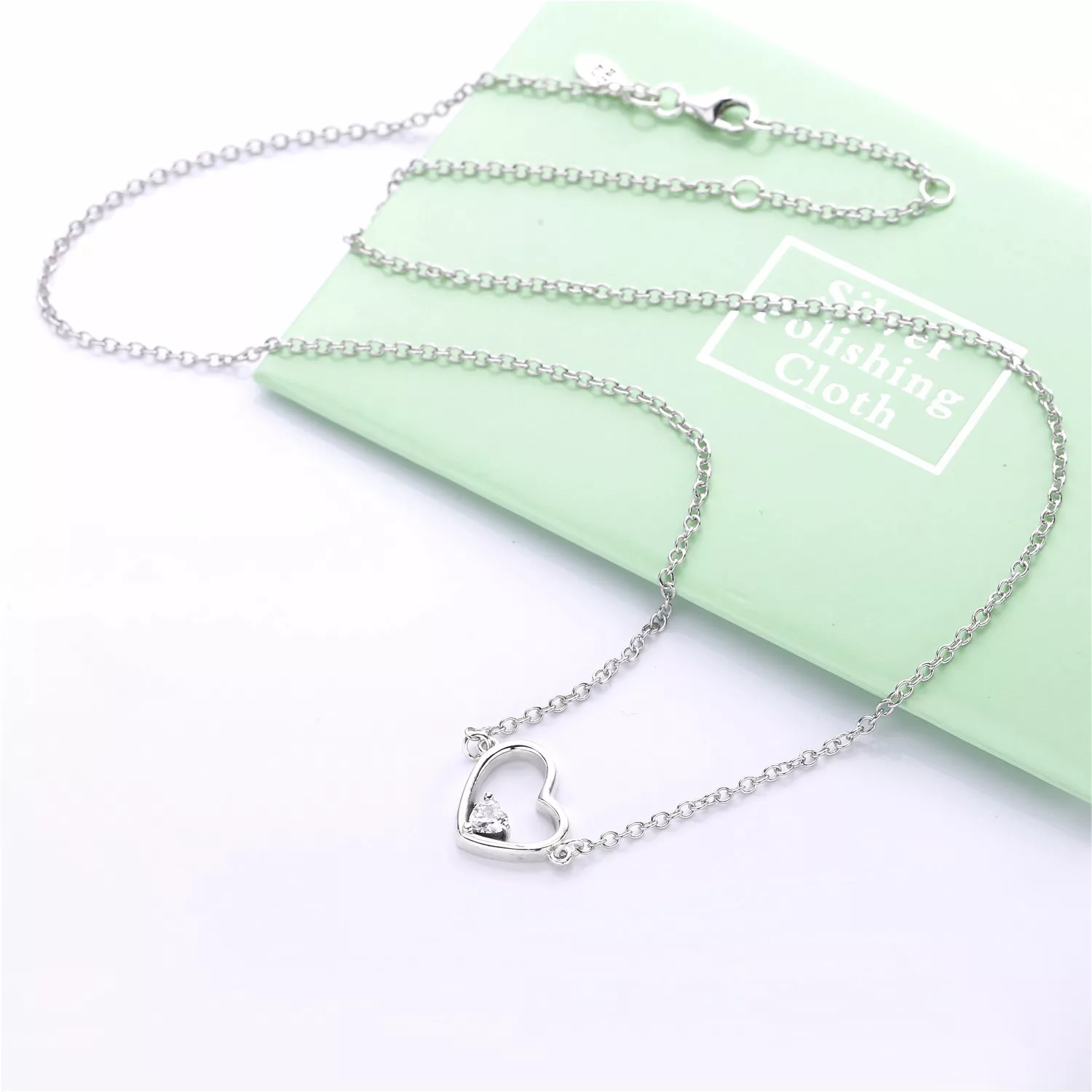 Colar Pandora de prata Coração assimétrico de amor