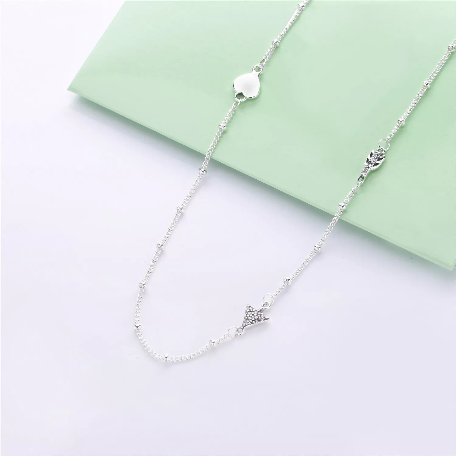 Colar PANDORA BRILHANTE FLECHA DO CUPIDO