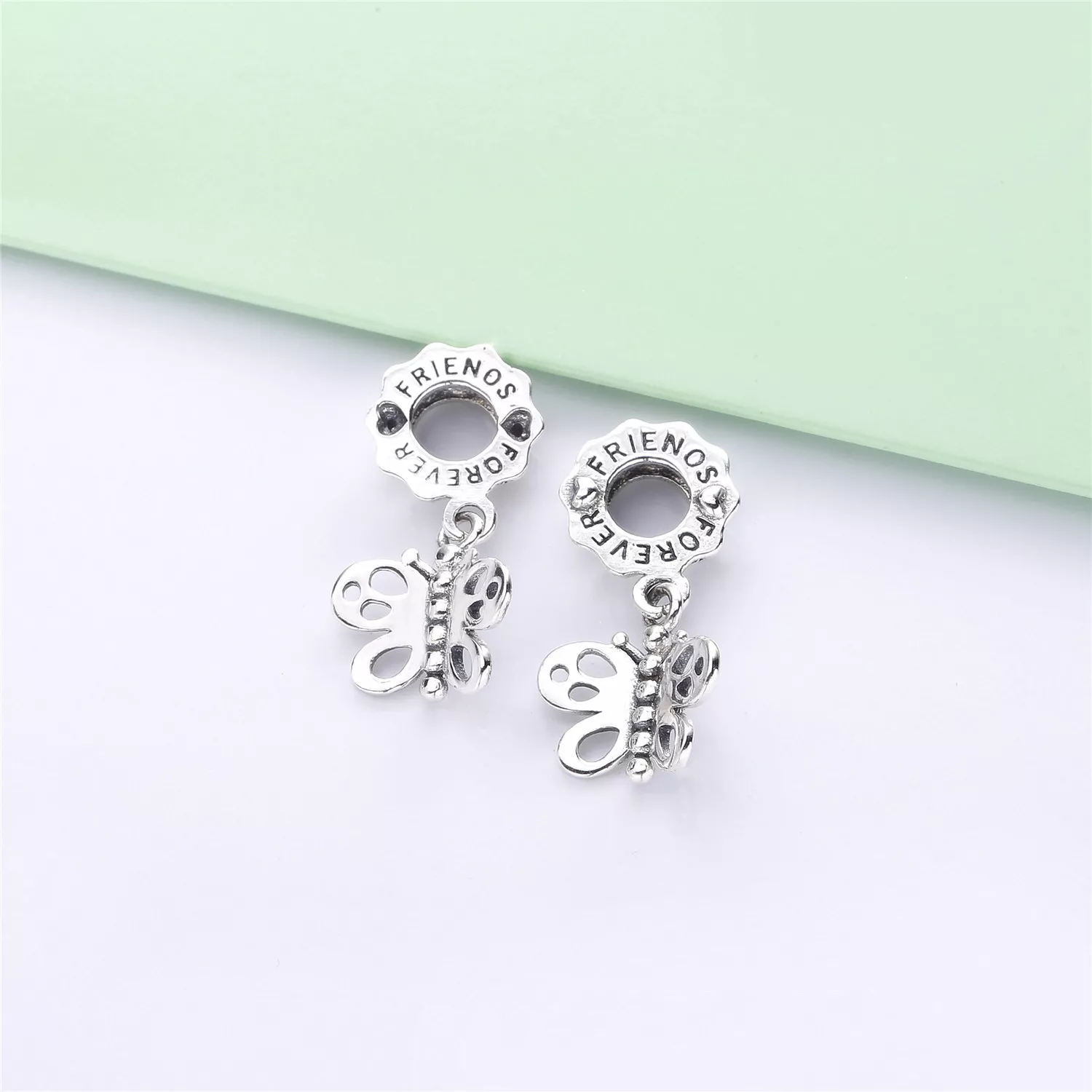 Charm PANDORA de Prata Duplo Pendente Amigas para Sempre - 790531