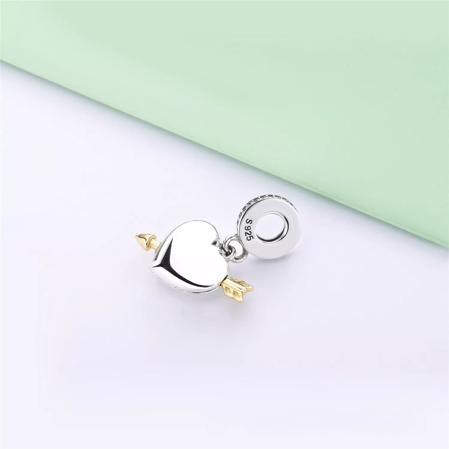 Pingente Pandora de PANDORA Shine Seta de edição limitada do amor