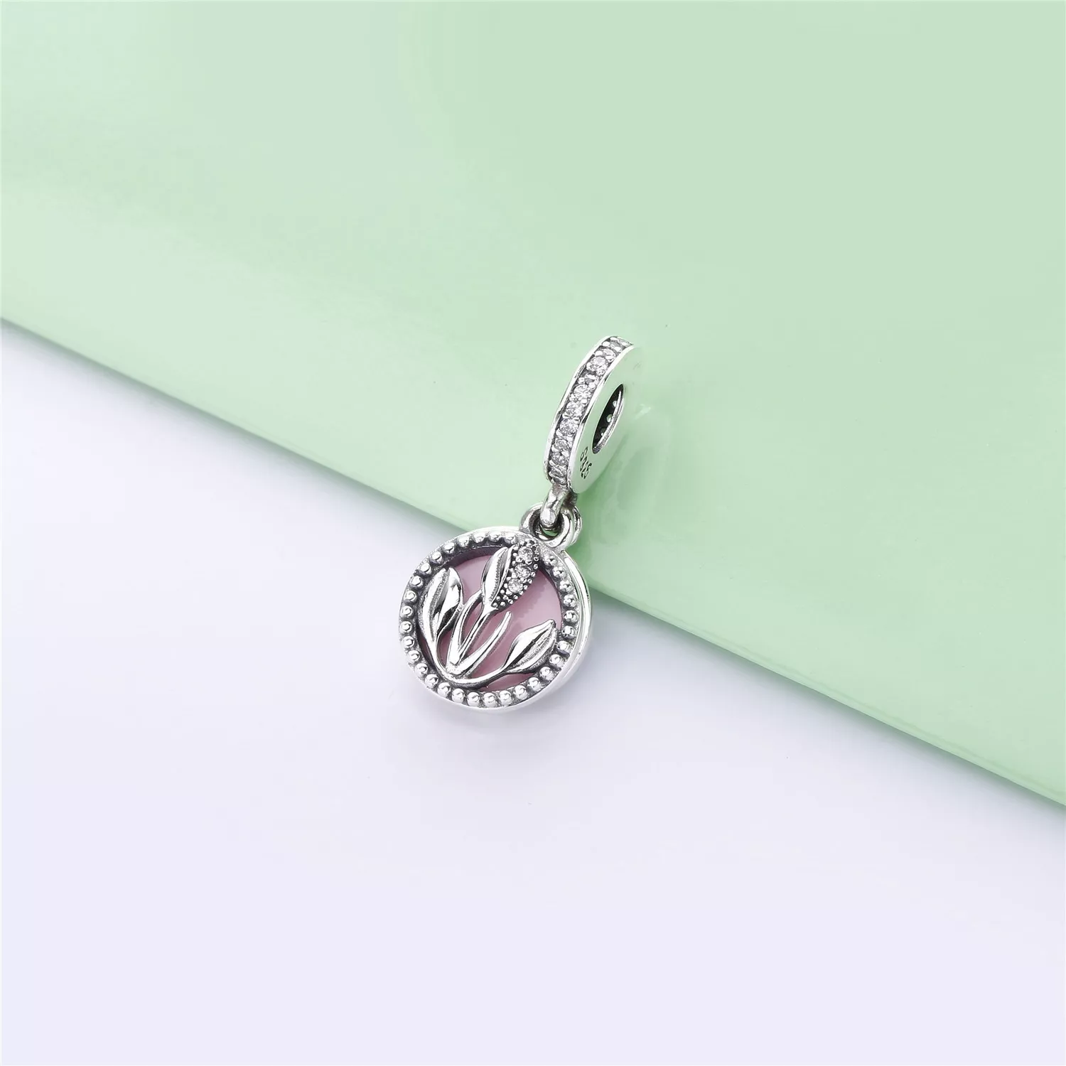 Conta Pendente PANDORA Dia da Mulher 2019 - 797825CZ