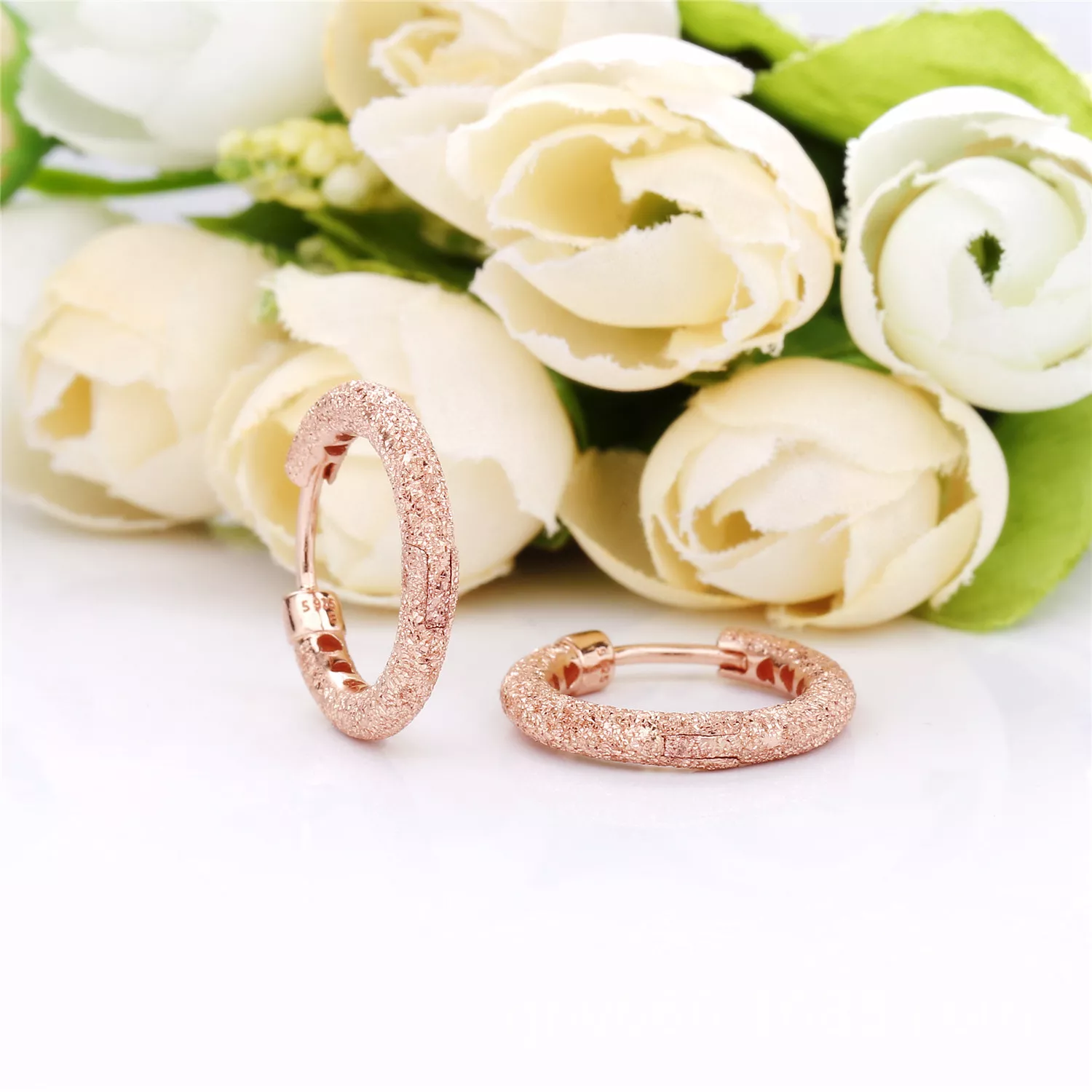 Brinco Argolas Brilho fosco Pandora Rosa - 287930