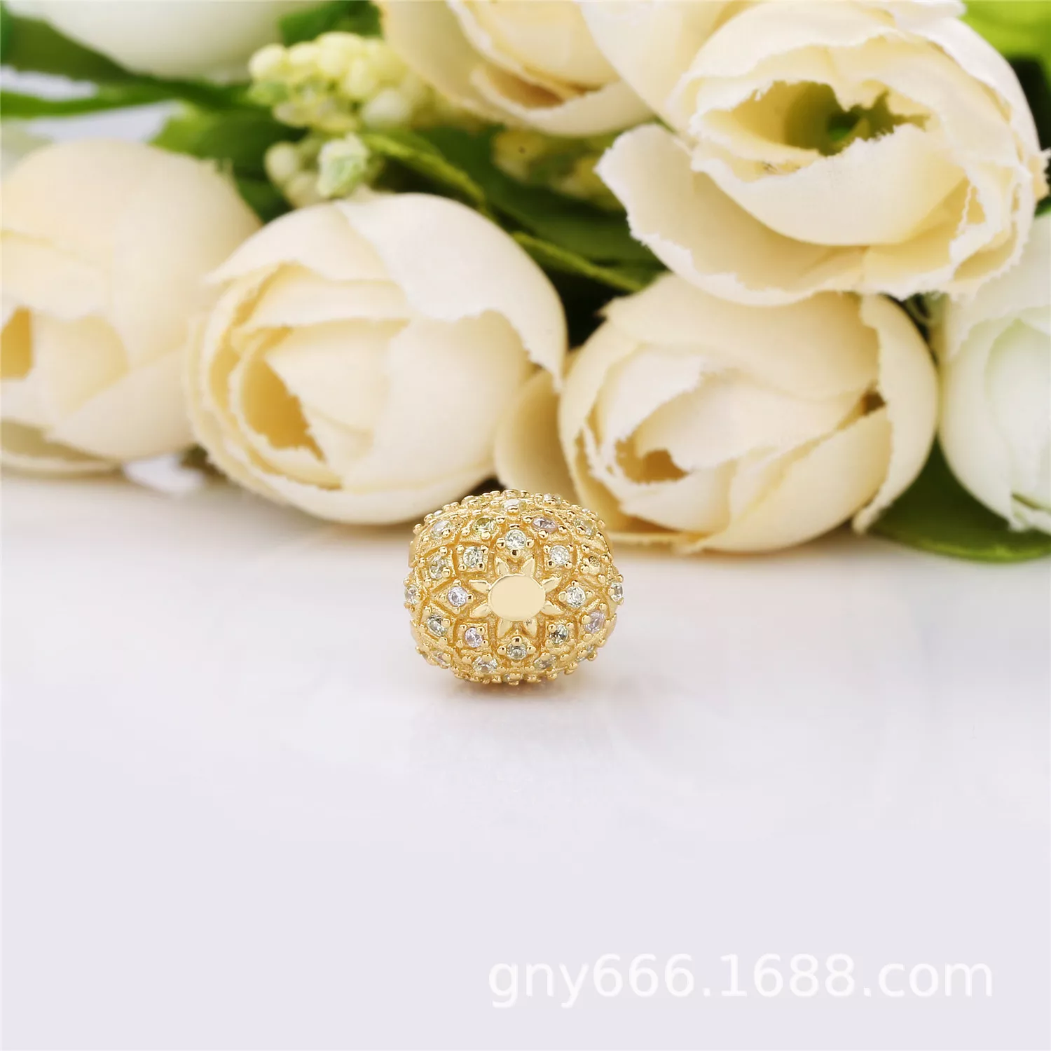 Charm Abacaxi dourado Pandora Shine - 767904CCZ