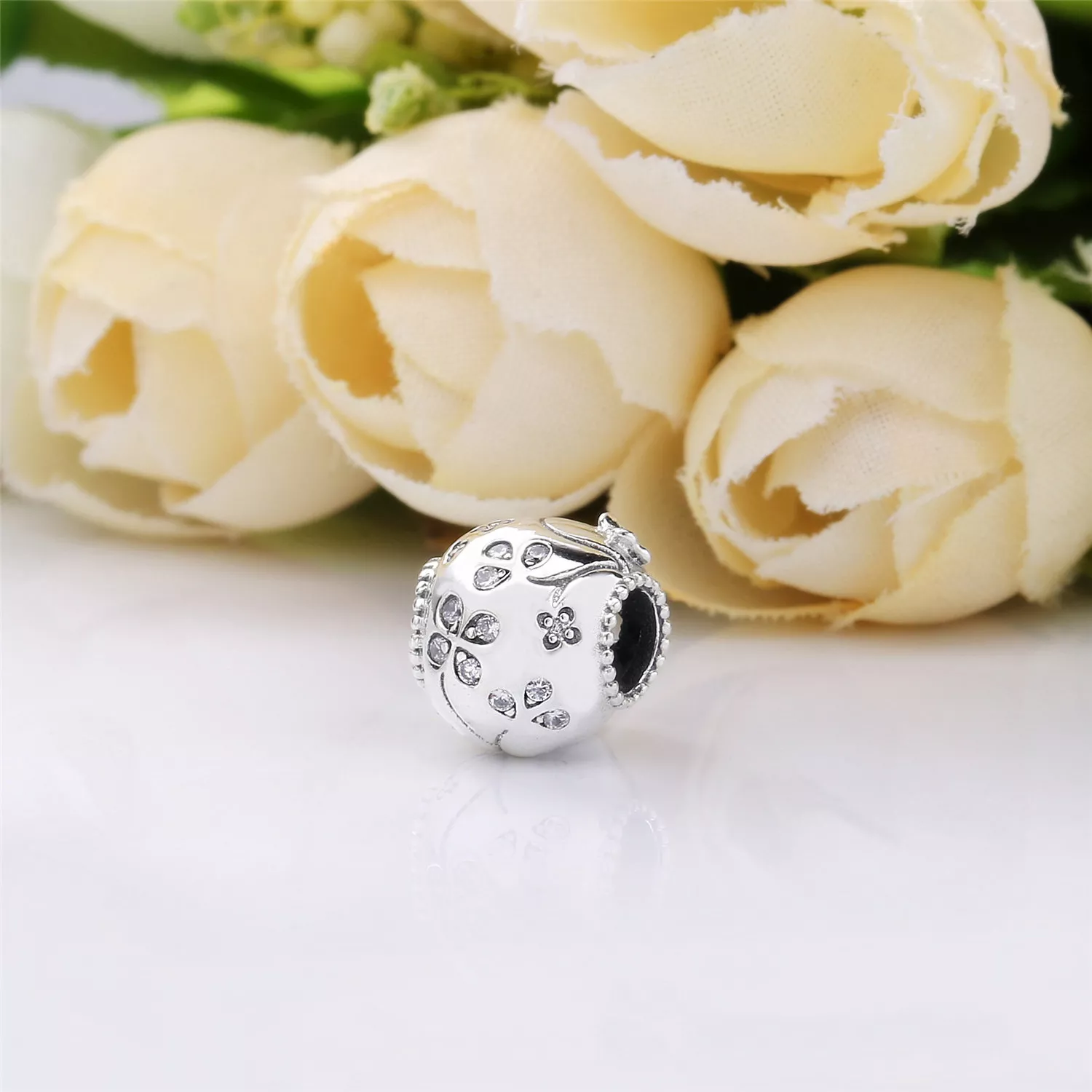 Charm Crânio cintilante Pandora - 797866CZ