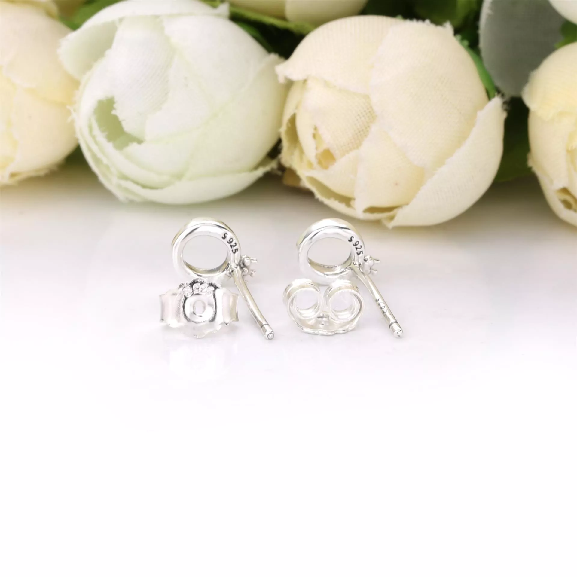 Brincos Petit Coroa Polida O Pandora - 298295