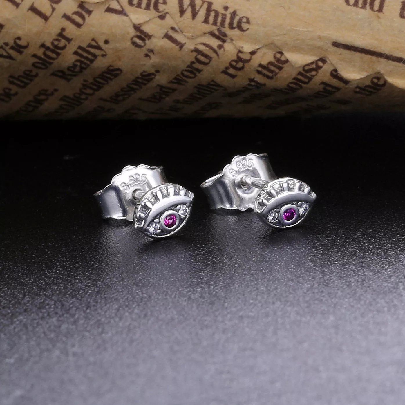 Brincos Petit Meu olho solteiro Pandora - 298554C01