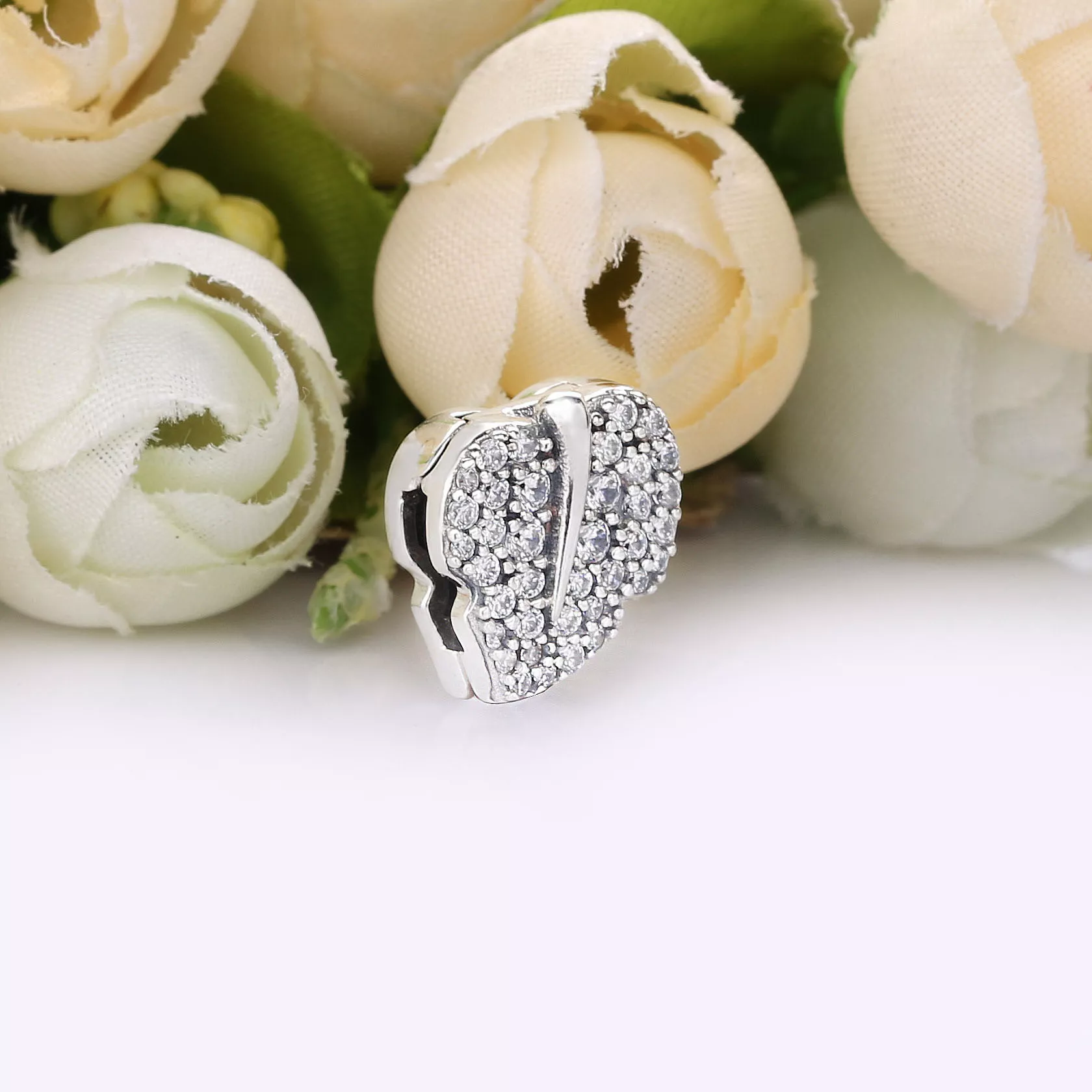 Charm Folha cintilante Pandora - 798293CZ