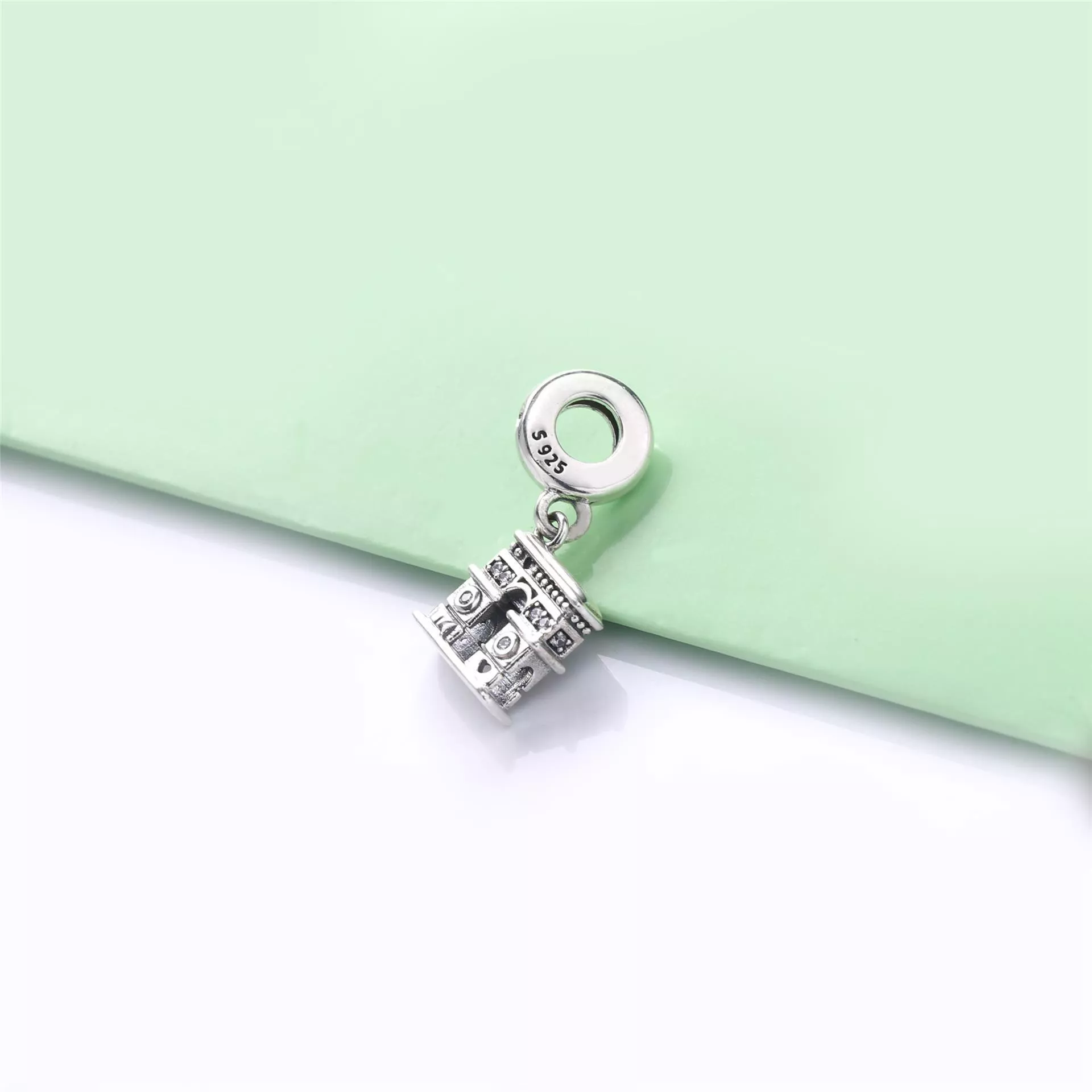 Charm Pendente Notre Dame Pandora - 798257CZ