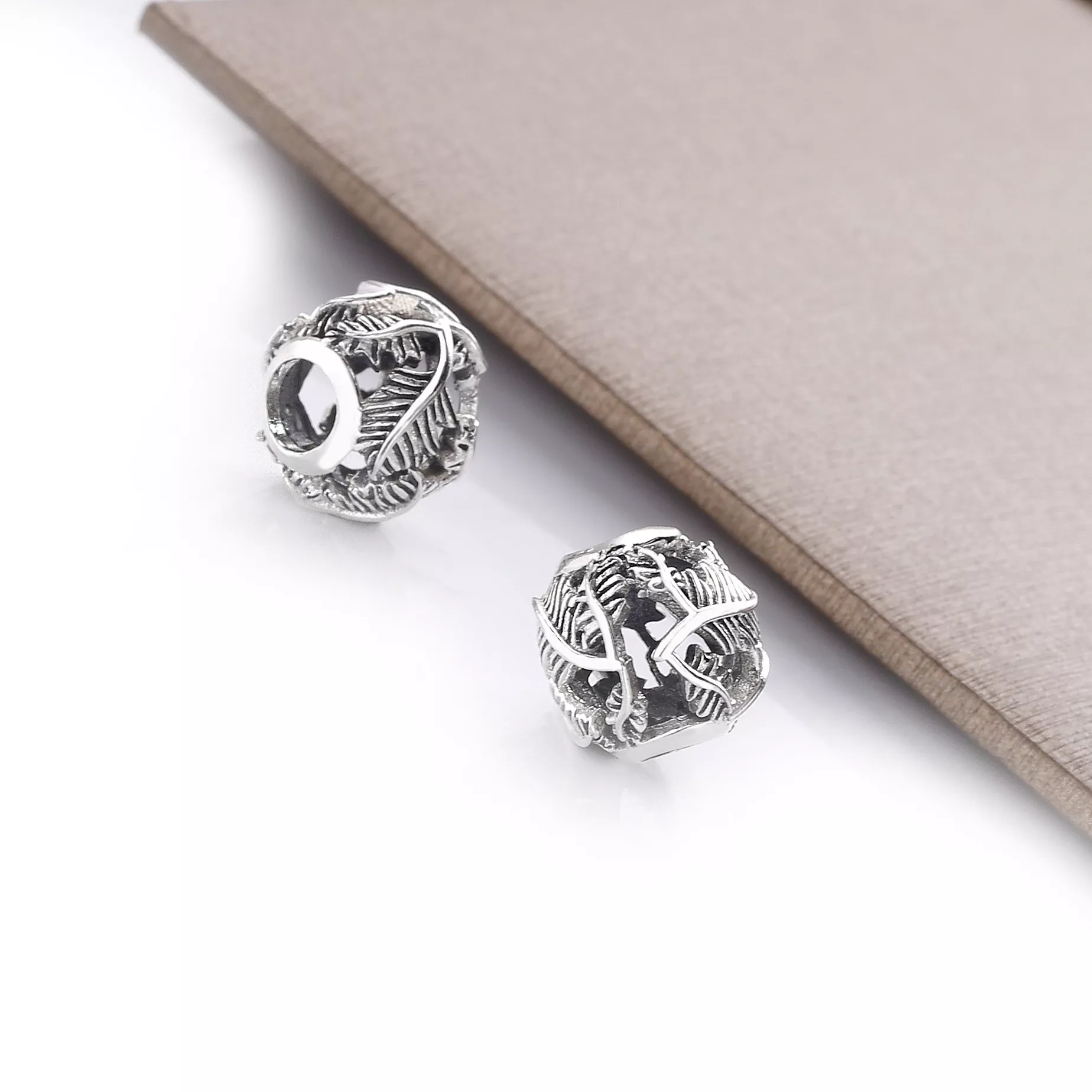 Charm recortes de Folhas Pandora - 798241