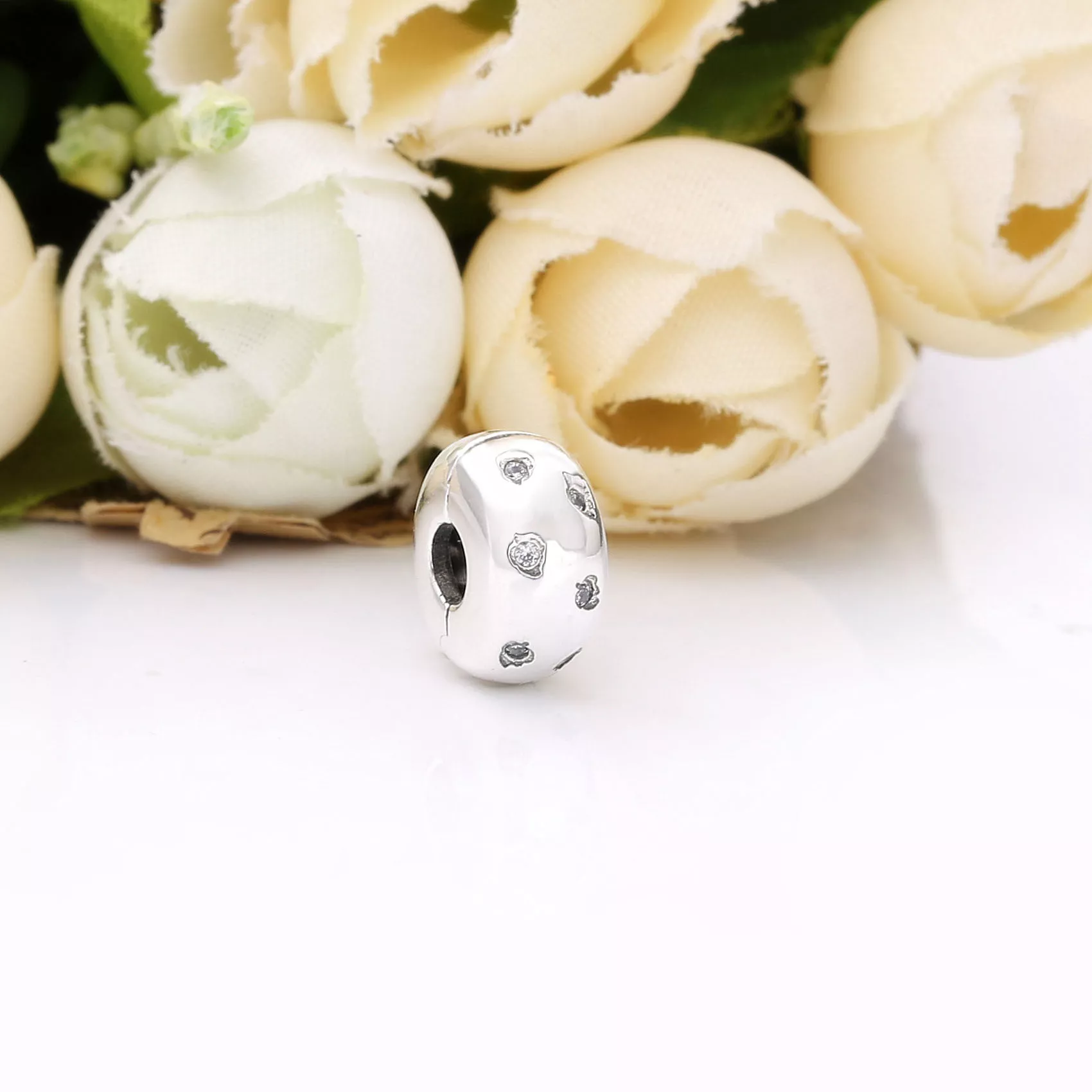 Clipe Folhas cintilantes Pandora - 798345CZ