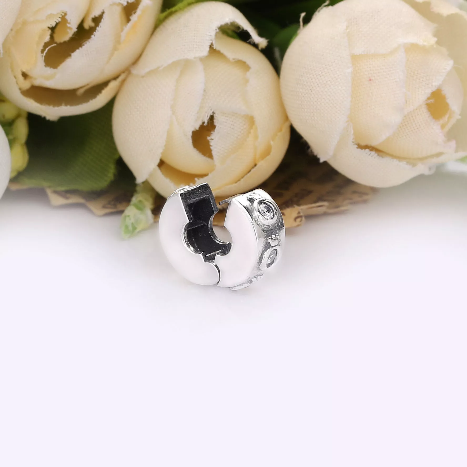 Clipe O Coroa Pandora - 798326CZ