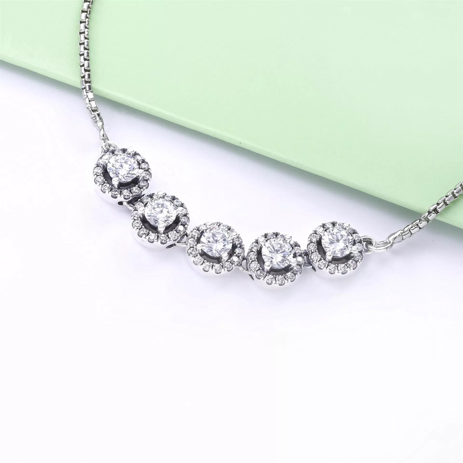 Bracelete Ajustavel Circulo Brilhante - 598510C01