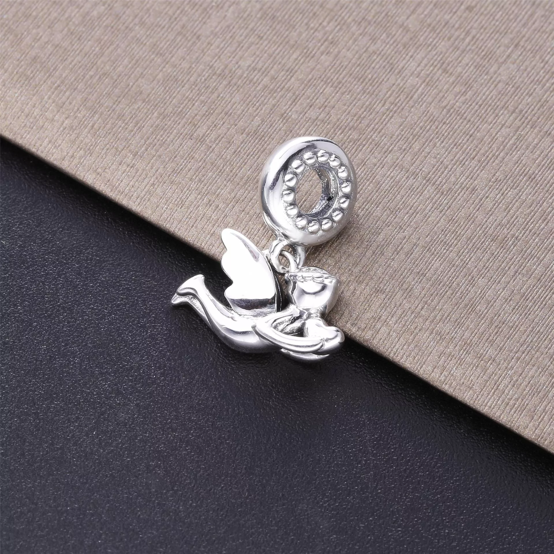 Charm Pendente Anjo do Amor Pandora - 798484C01