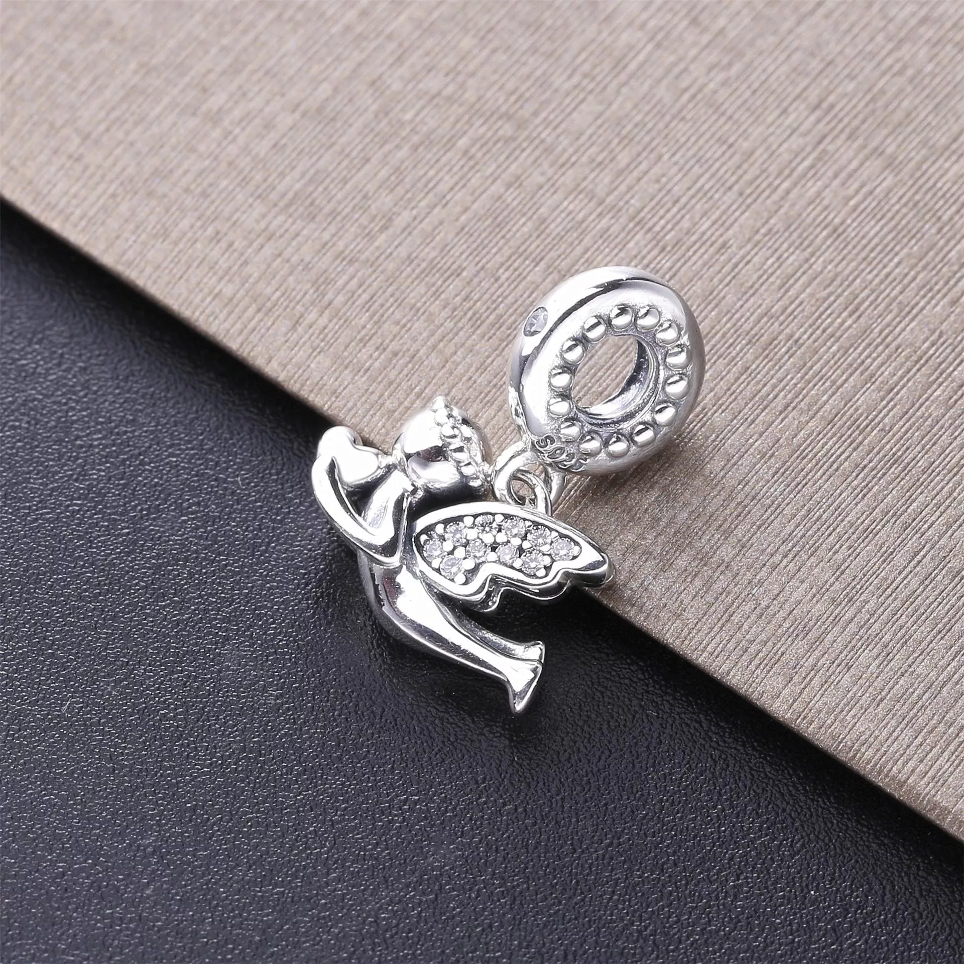 Charm Pendente Anjo do Amor Pandora - 798484C01